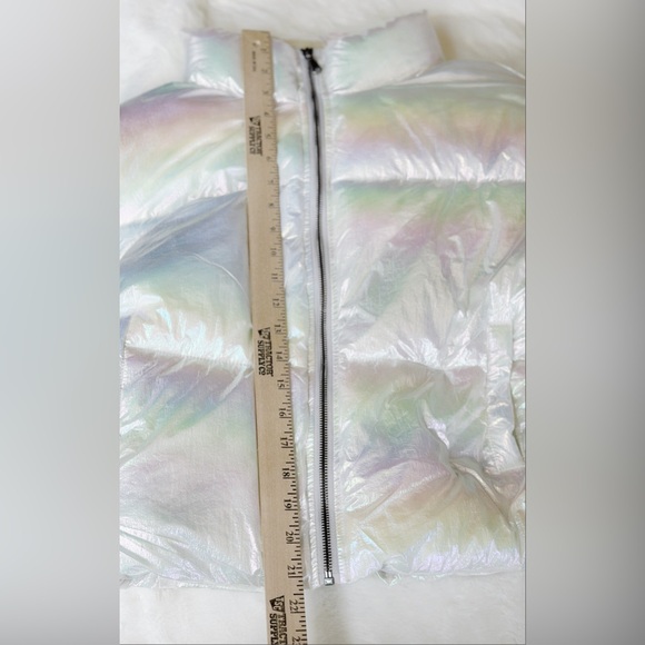 Double Zero Back To Me Chrome Puffer Jacket Coat Women’s Size M White Iridescent - Picture 12 of 12